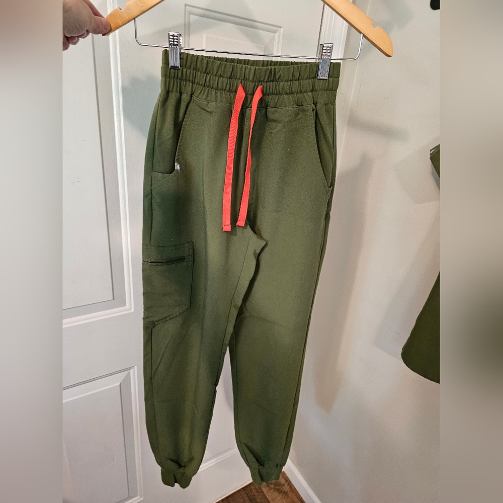 Figs Zamora Joggers Limited Edition Dark Olive - XXS